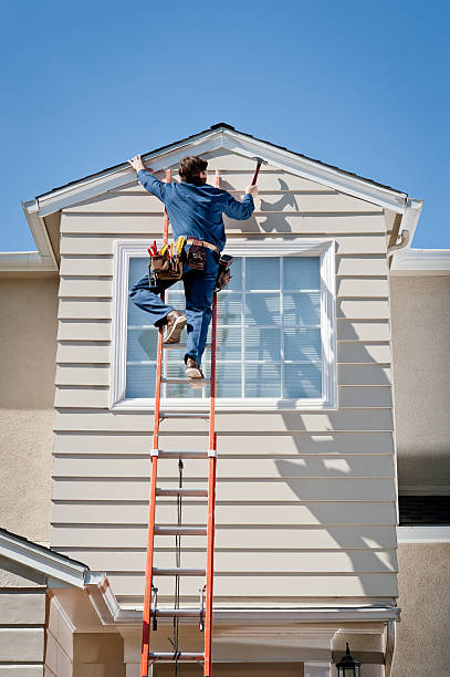 Storm Damage Siding Repair in Stratford, CA